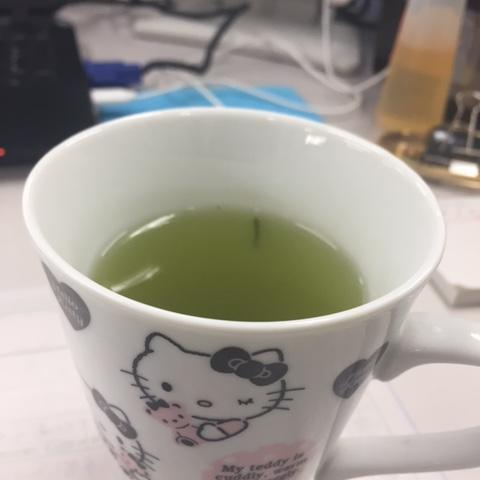 茶柱が立ちました。